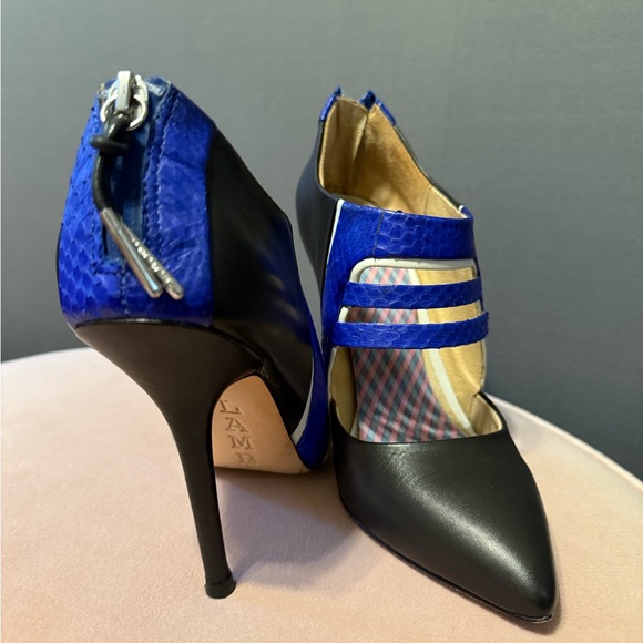 L.A.M.B. Black and Blue Leather Strappy Heels - Picture 3 of 8